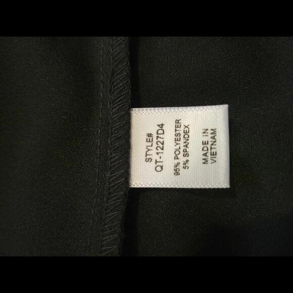 NWOT Boutique Zenana black flutter sleeve blouse - Picture 5 of 6